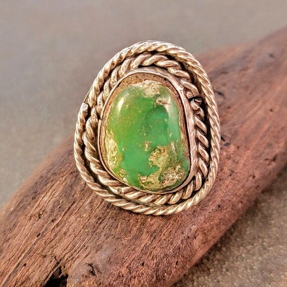 Old Pawn Navajo Organic Green Freeform Shaped Bezel Set Turquoise Ring Band - Picture 3 of 8